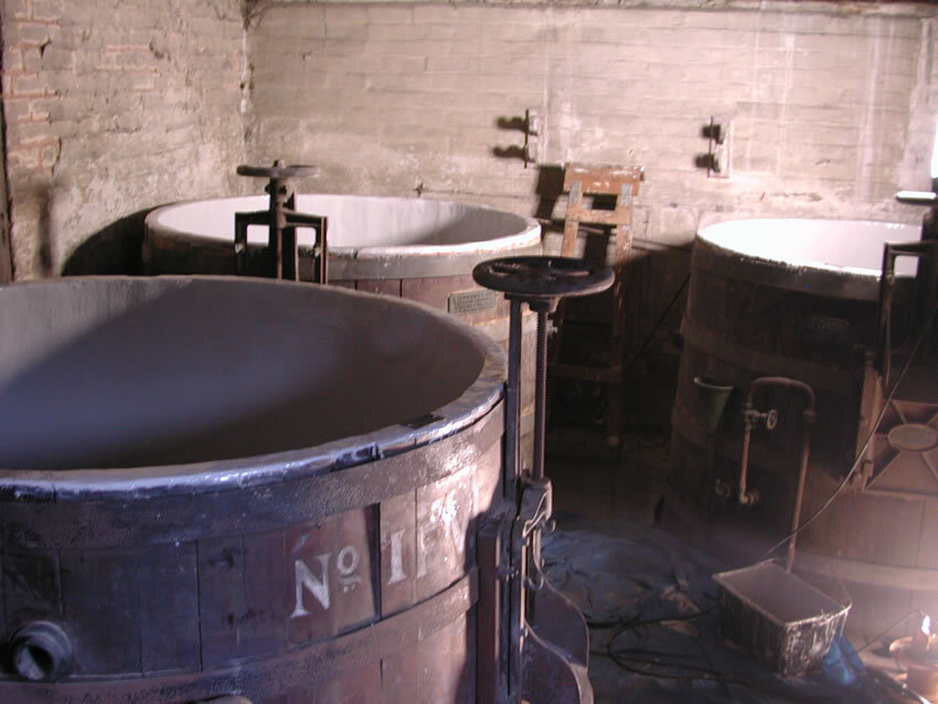Black Country Ales Brewery Restoring Wooden Fermentation Vats Original Works After