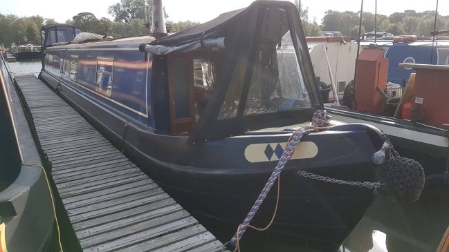 Narrowboat Rhiannon: Water Tank Lining